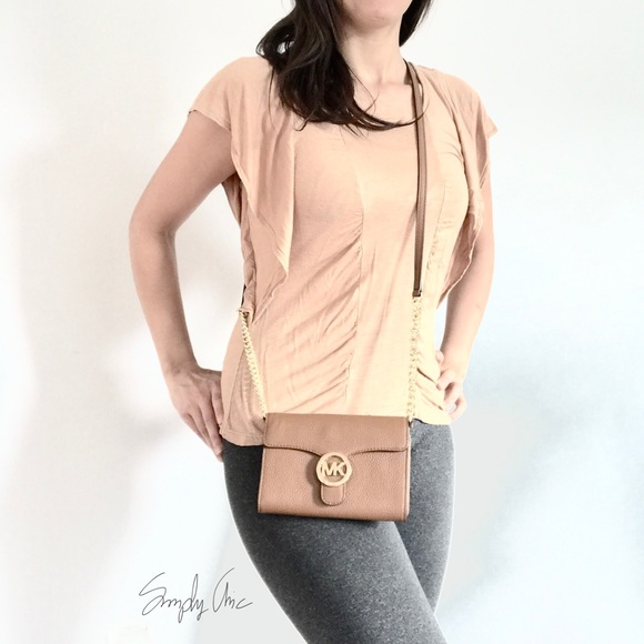 New authentic MK Vanna pebble leather Crossbody - Picture 2 of 5